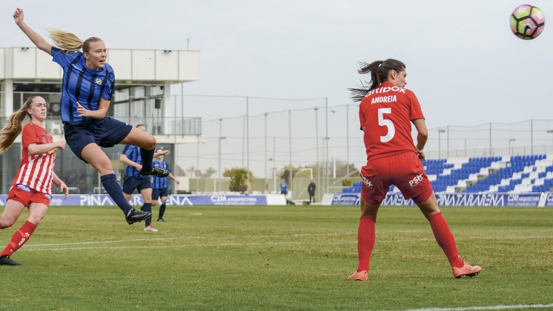 Synne Jensen i aksjon under treningsleiren med Stabæk. Foto: Kristian Bjerke