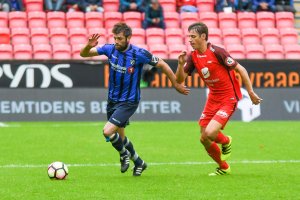 Morten Skjønsberg  er klar for kamp mot Sogndal i morgen. Her fra bortekampen mot Brann.