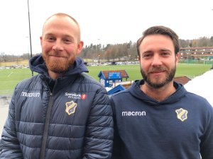 Fornøyde gutter! Spillerutvikler Kim Andre´Pedersen og  resignert trener Ståle Haglo.